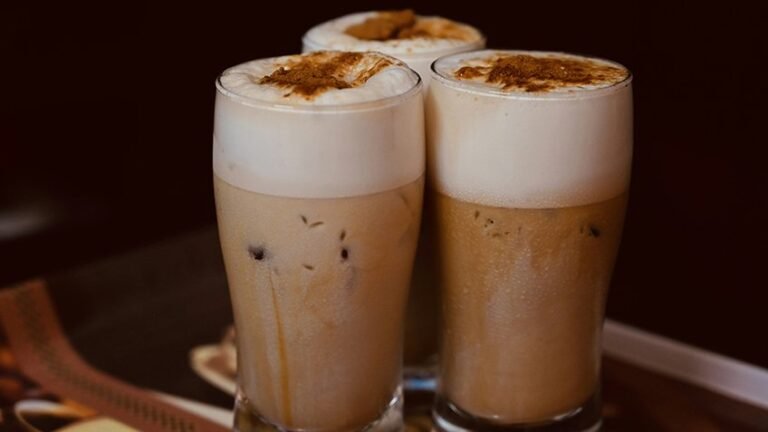 how_to_make_iced_coffee_at_home